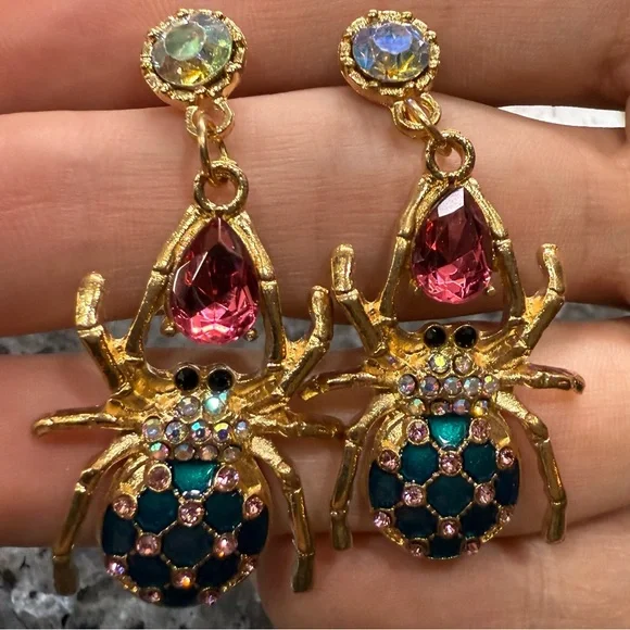 2/$29 or 3/$39 NWOT Gold Jeweled Spider Earrings - Picture 5 of 8